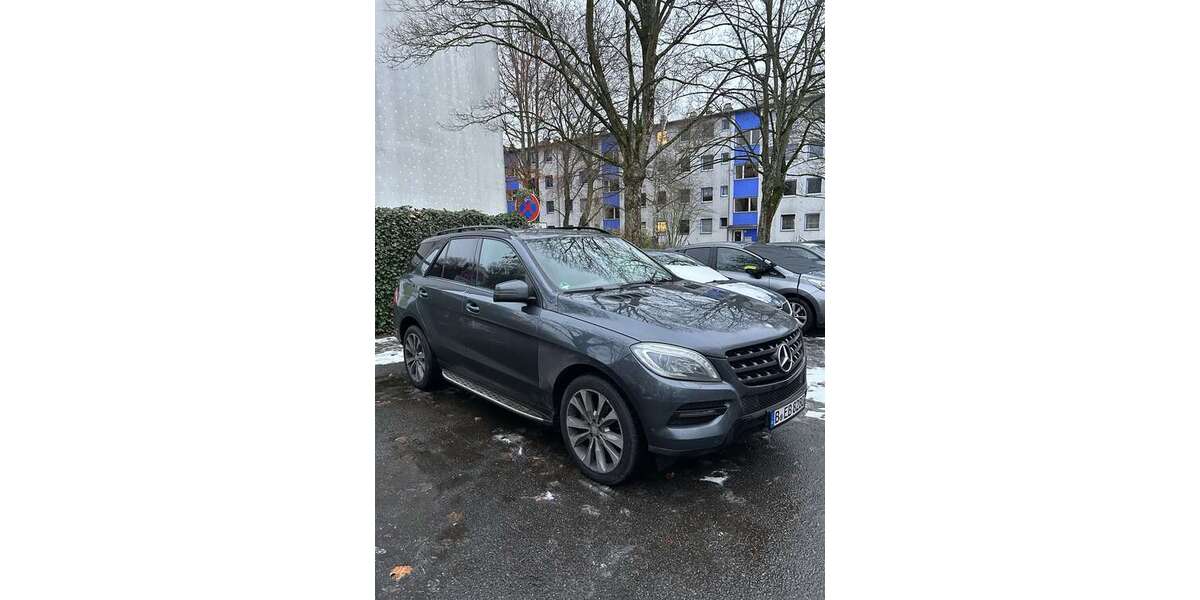Mercedes-Benz ML 250 198.000 km 17.000 &euro; berlin 12359