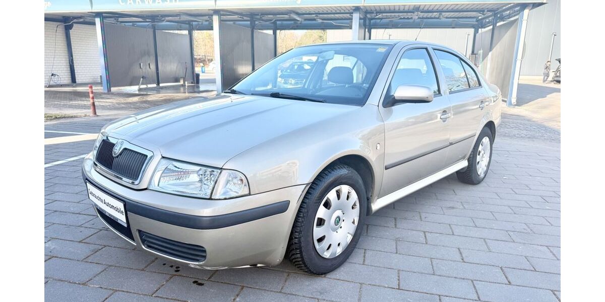 Skoda Octavia 99.000 km 2.999 &euro; Potsdam 14480