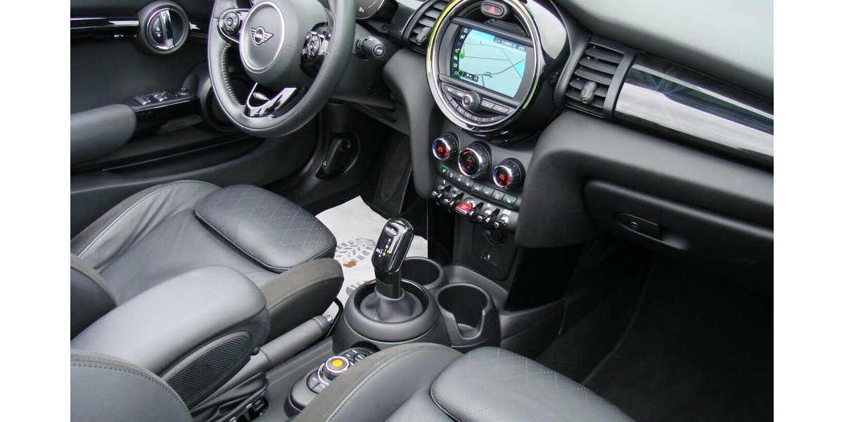 Mini Cooper Cabrio 1.5 Chili II LED Tempomat Navi Leder 33.215 km 23.980 &euro; Falkensee 14612