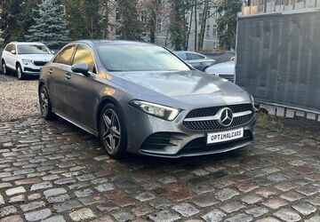 Mercedes-Benz A 180 140.490 km 19.000 &euro; Berlin 12103