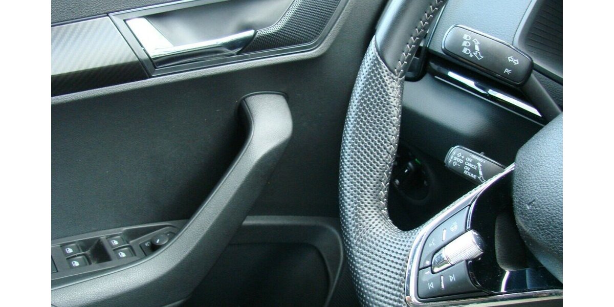 Skoda Karoq 1.5TSI Sportline ACC Kamera LED 45.047 km 27.480 &euro; Falkensee 14612