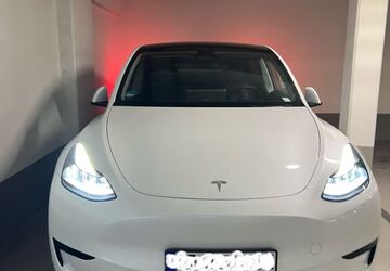 Tesla Model Y 42.000 km 29.900 &euro; Berlin 10963