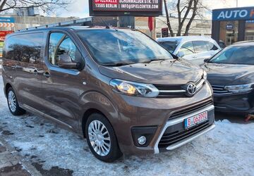 Toyota Proace (Verso) 43.000 km 38.900 &euro; Berlin 13599
