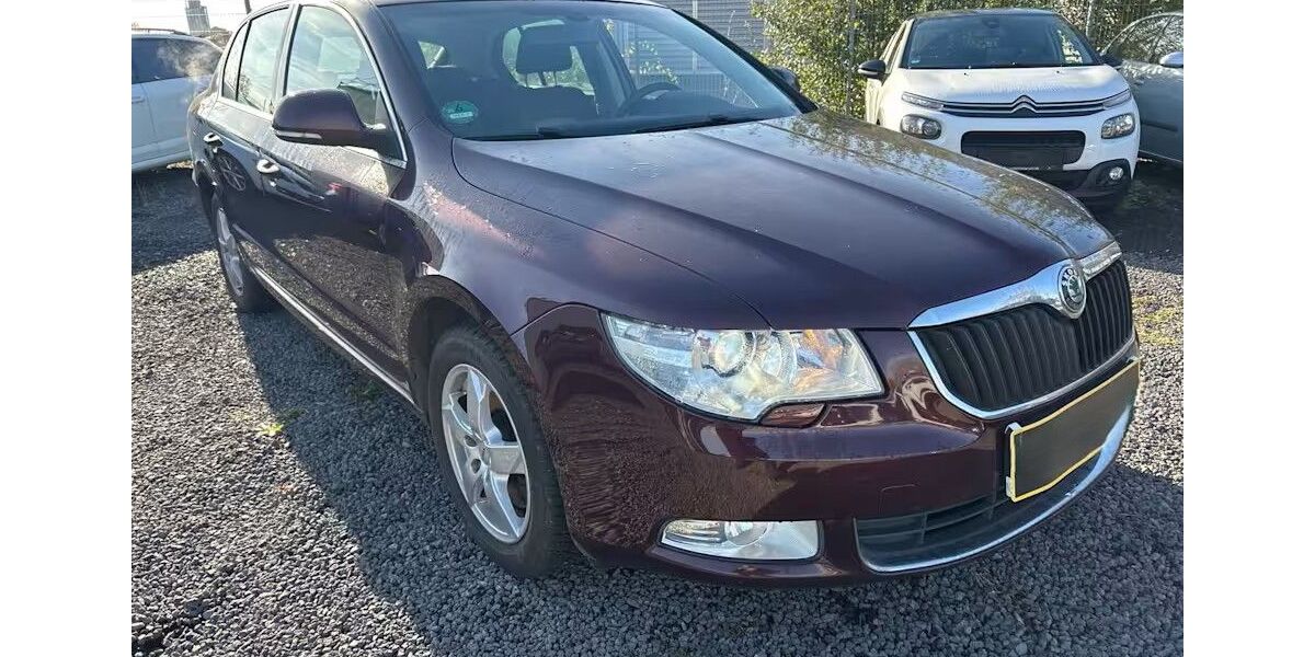 Skoda Superb 210.000 km 2.999 &euro; Berlin 13359