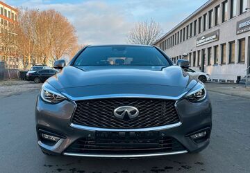 INFINITI Q30 59.700 km 17.990 &euro; Berlin 12055
