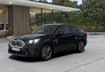 BMW iX2 4.000 km 51.940 &euro; Berlin 13593