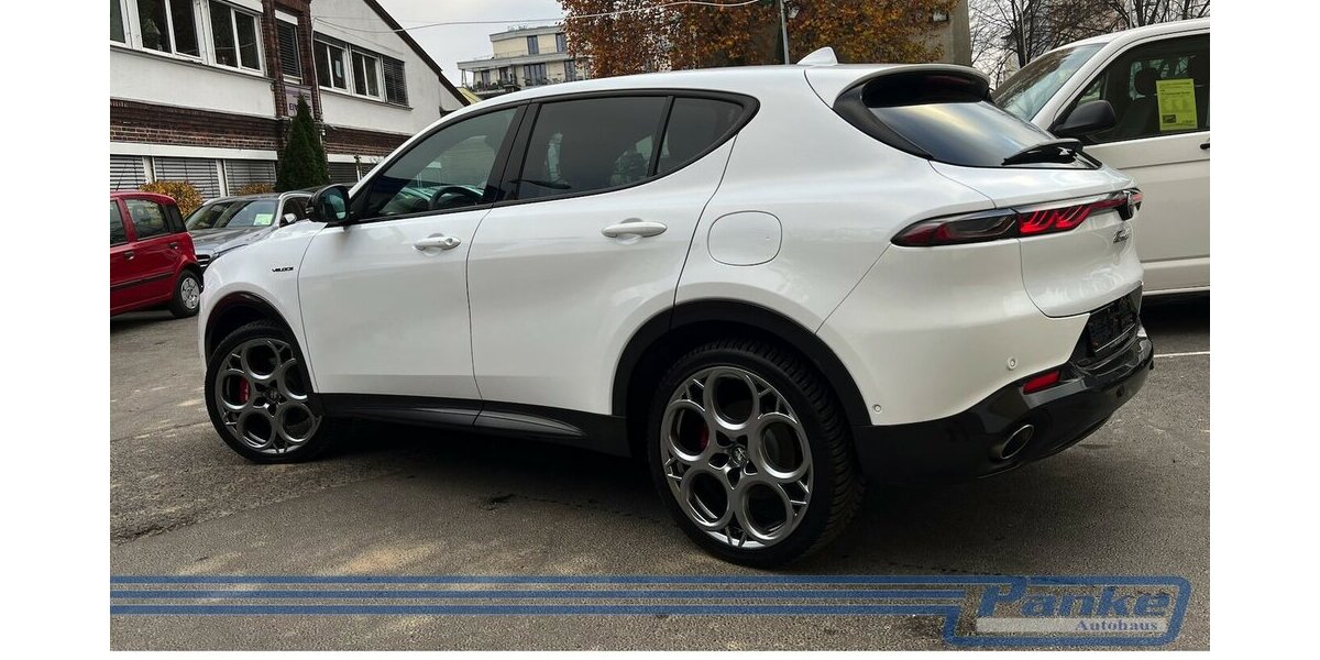 Alfa Romeo Tonale Veloce 1.3 VGT Plug-In-Hybrid Q4*H/K*360° 26.438 km 27.990 &euro; Berlin 13187