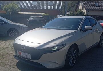 Mazda 3 75.413 km 17.950 &euro; Berlin 13403