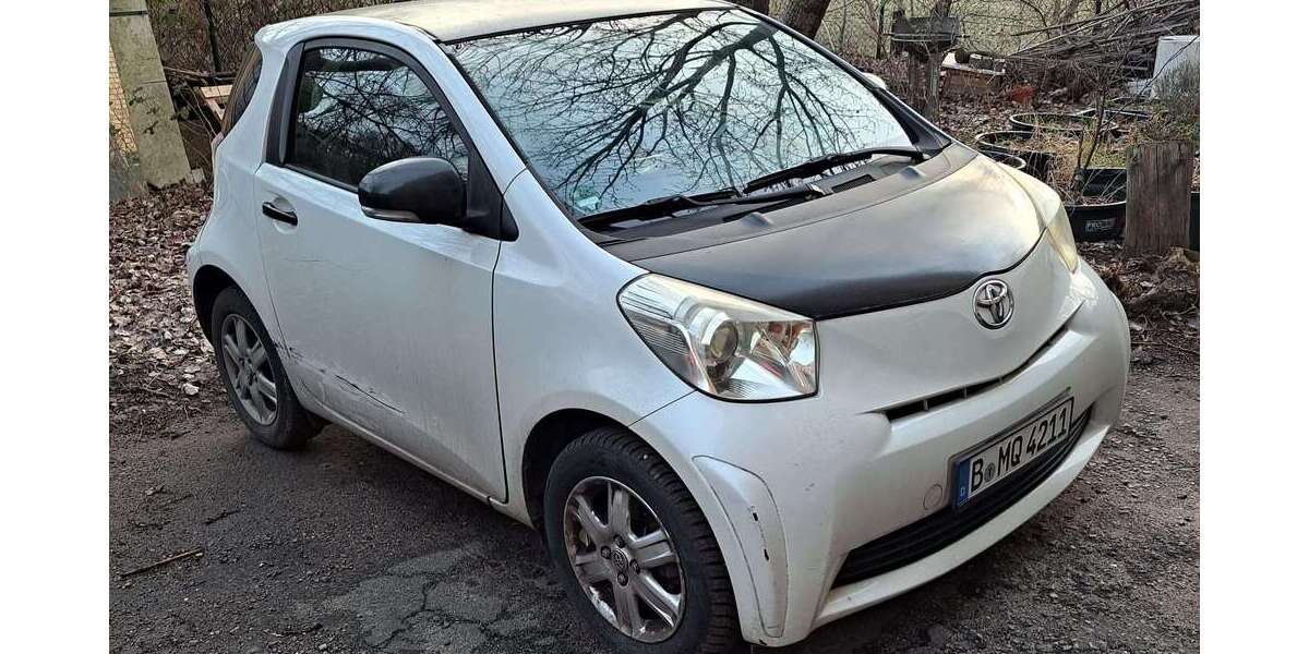 Toyota iQ 140.100 km 2.900 &euro; Potsdam 14476