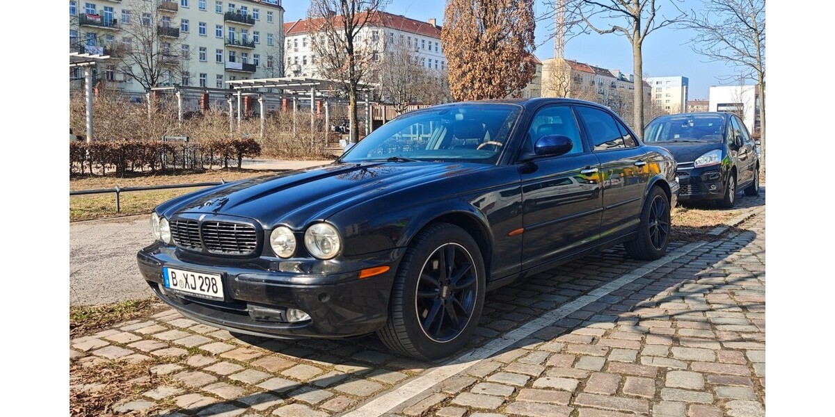 Jaguar XJ 388.000 km 4.999 &euro; Berlin 10178