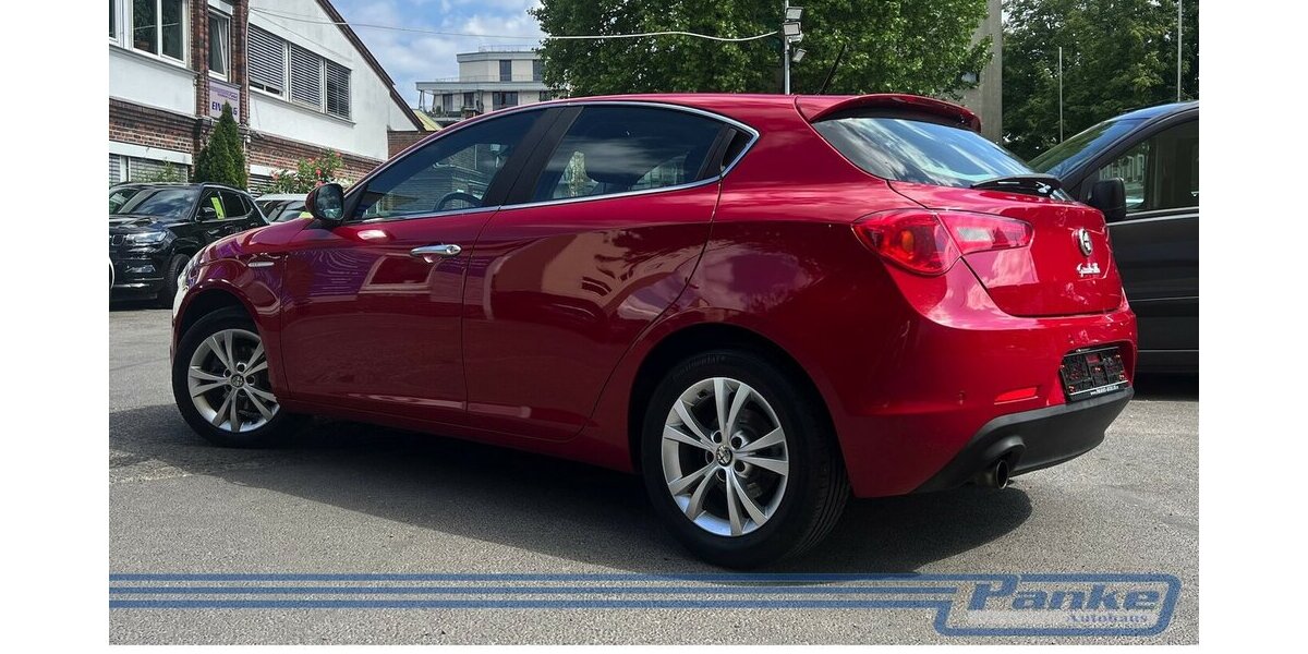 Alfa Romeo Giulietta 1.4 TB 16V Turismo*PDC*2Hand*LED*Tempo 125.000 km 6.480 &euro; Berlin 13187