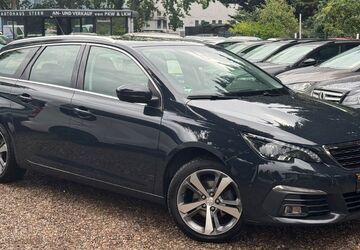 Peugeot 308 184.000 km 5.990 &euro; Berlin 13127