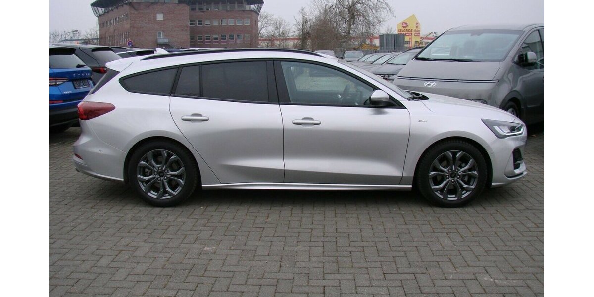 Ford Focus 1.5L TDCi ST-Line X ACC LED AHK HUD Bliss 12.043 km 22.980 &euro; Falkensee 14612