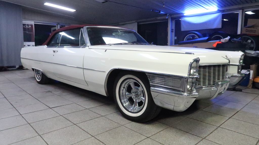 Cadillac Deville 999.999 km 46.900 &euro; Berlin 13437
