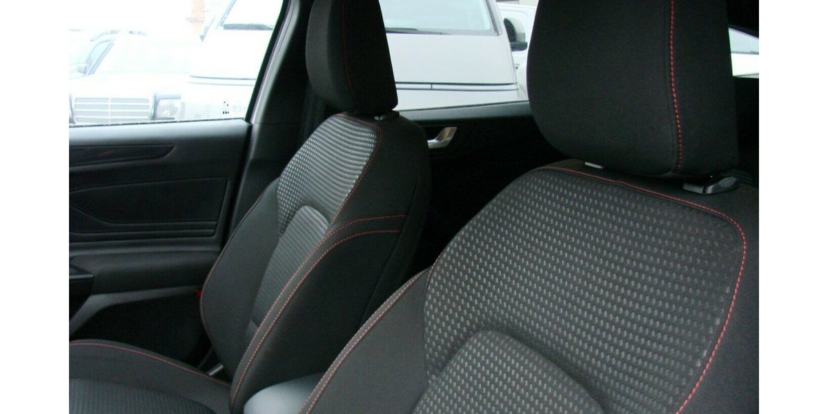 Ford Focus 1.5L TDCi ST-Line X ACC LED AHK HUD Bliss 12.043 km 25.980 &euro; Falkensee 14612