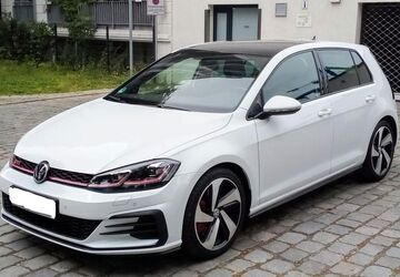 VW Golf 85.382 km 21.999 &euro; Berlin 10589