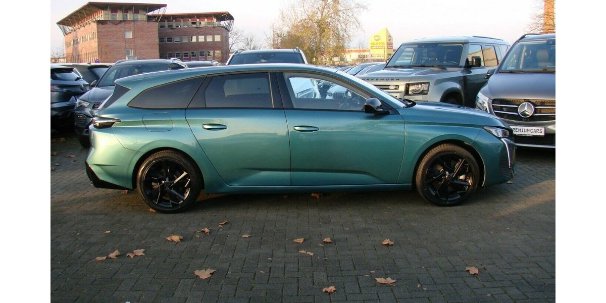 Peugeot 308 SW 1.6 Hybrid Allure Pack HY 180 ACC 360º 44.600 km 24.980 &euro; Falkensee 14612