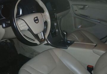 Volvo S60 125.000 km 12.900 &euro; Berlin 13439