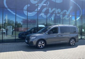 Ford Grand Tourneo 6.879 km 35.900 &euro; Bernau 16321