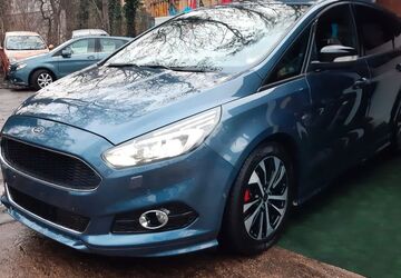 Ford S-Max 134.000 km 17.950 &euro; Berlin 12247
