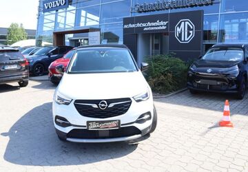 Opel Grandland (X) 92.531 km 17.990 &euro; Potsdam 14482