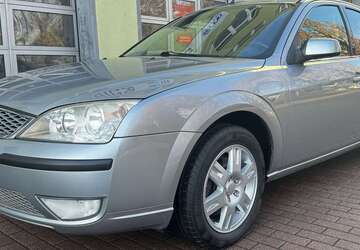 Ford Mondeo 126.541 km 3.490 &euro; berlin 13088