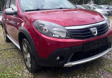 Dacia Sandero 67.000 km 4.200 &euro; Berlin 14167