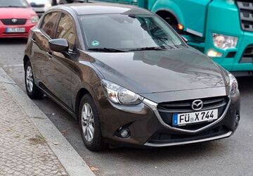 Mazda 2 135.000 km 10.900 &euro; berlin 10713