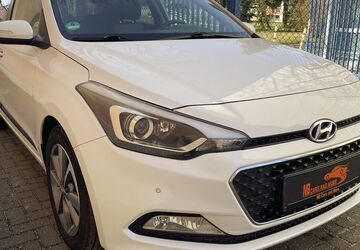 Hyundai i20 93.432 km 9.990 &euro; Berlin 12107