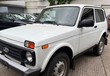 Lada Niva 1.7 Legend 4x4 Servo 1.Hand AHK 10.334 km 14.500 &euro; Berlin 10247