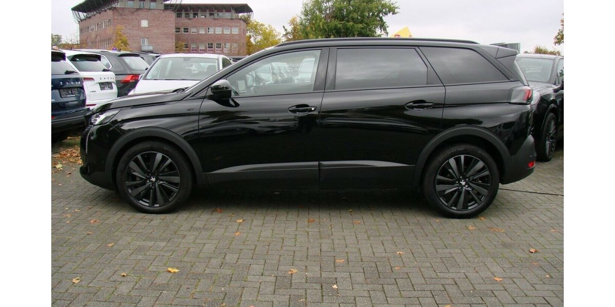 Peugeot 5008 1.2 PureTech 130 GT Focal ACC Pano 7Sitzer Le 30.873 km 26.980 &euro; Falkensee 14612