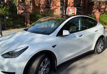 Tesla Model Y 16.000 km 29.155 &euro; Berlin 12159
