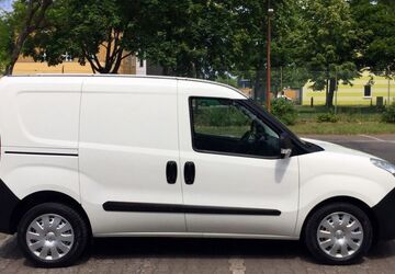 Opel Combo 133.000 km 9.401 &euro; Berlin 13597
