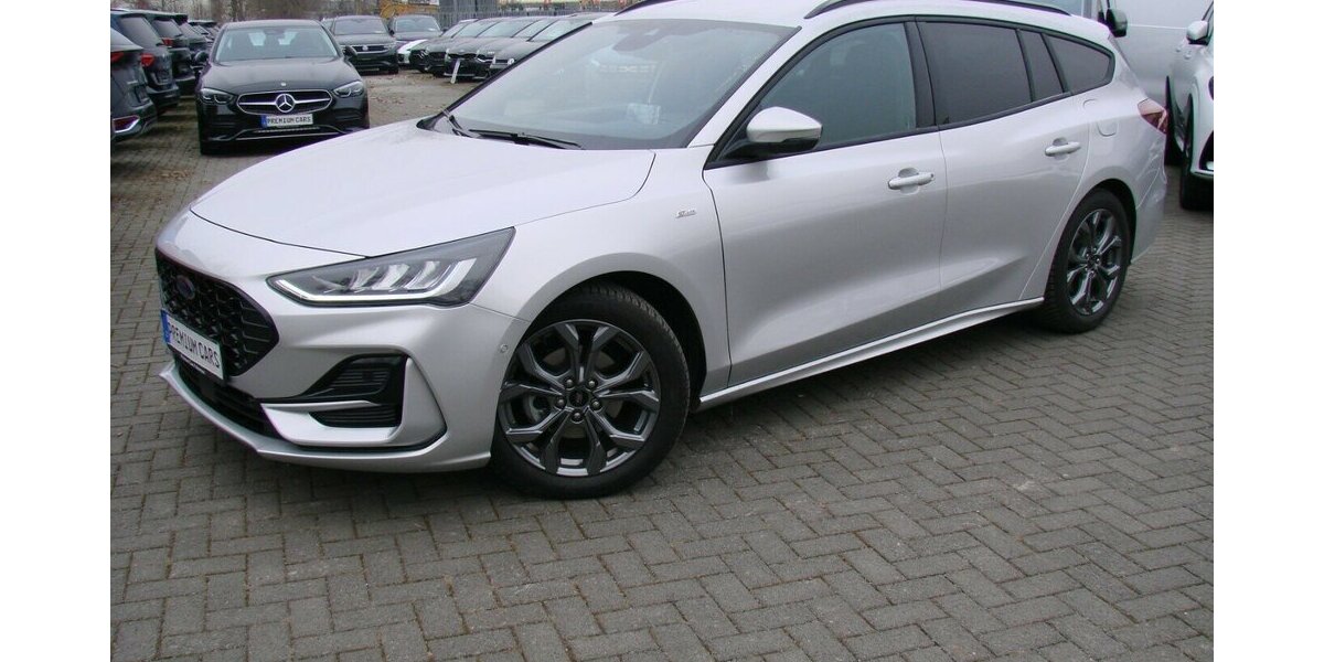 Ford Focus 1.5L TDCi ST-Line X ACC LED AHK HUD Bliss 12.043 km 25.980 &euro; Falkensee 14612