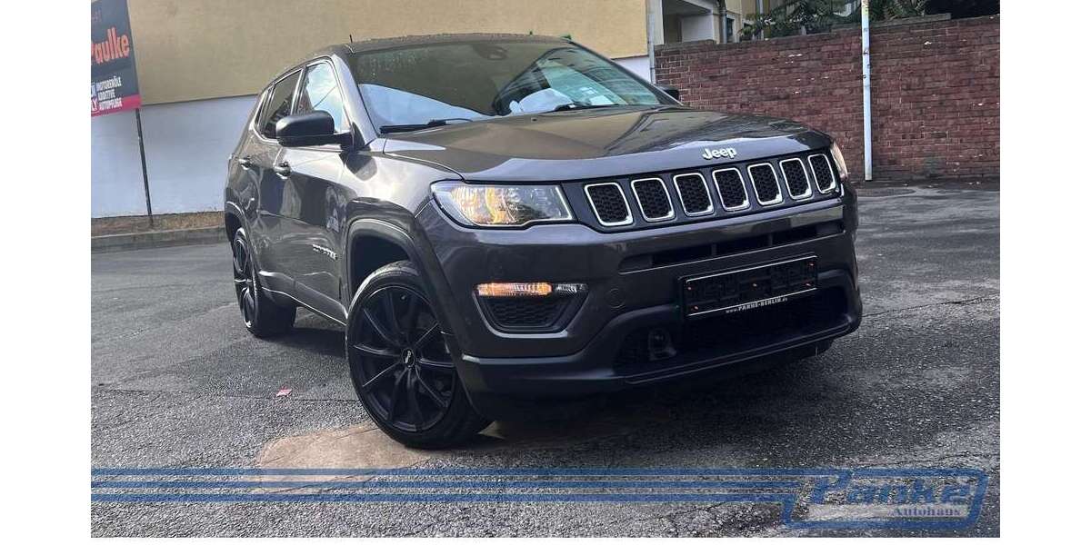 Jeep Compass 118.275 km 11.990 &euro; Berlin - Pankow 13187