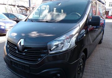 Renault Trafic 216.000 km 10.990 &euro; Berlin 12347