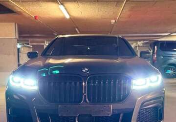 BMW 750 158.000 km 52.999 &euro; berlin 10117