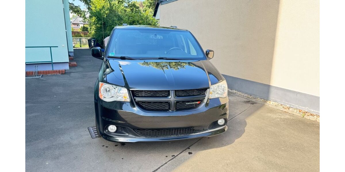 Dodge Grand Caravan 115.000 km 13.900 &euro; Berlin 12557