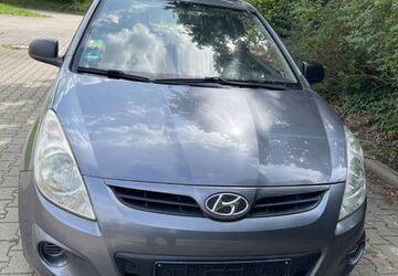 Hyundai i20 120.000 km 2.750 &euro; Schönefeld 12529