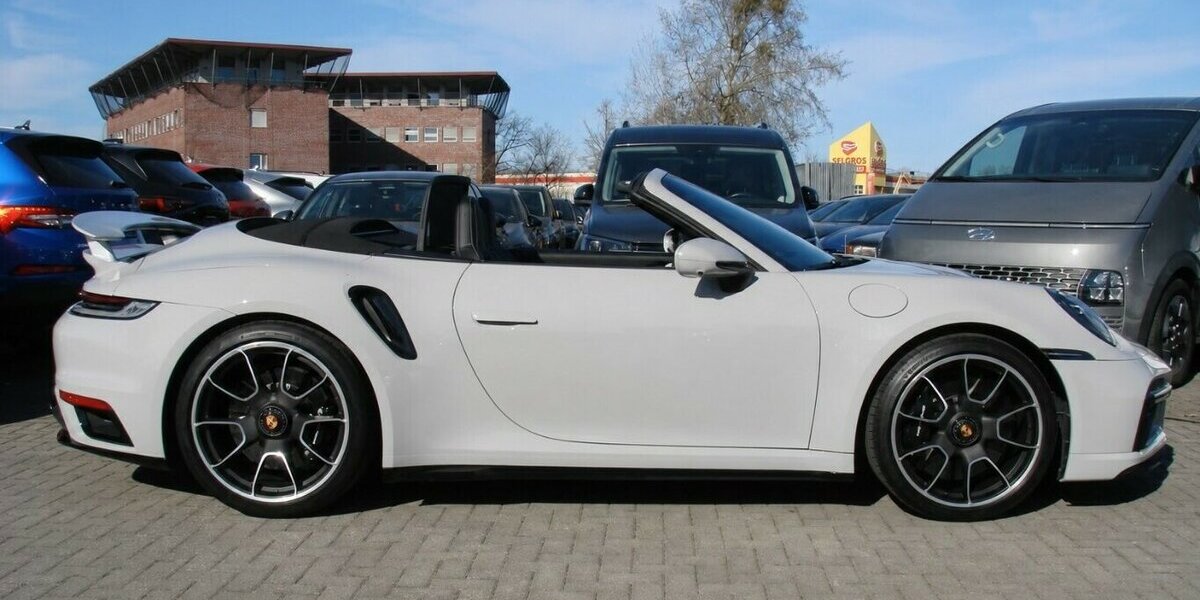 Porsche 992 Turbo S Matrix Burmester Keramik Lift ACC Memo 21.469 km 209.980 &euro; Falkensee 14612