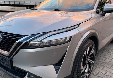 Nissan Qashqai 81.800 km 22.990 &euro; Berlin 12057