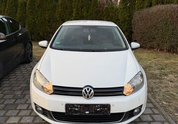 VW Golf 215.718 km 3.399 &euro; Berlin 12353