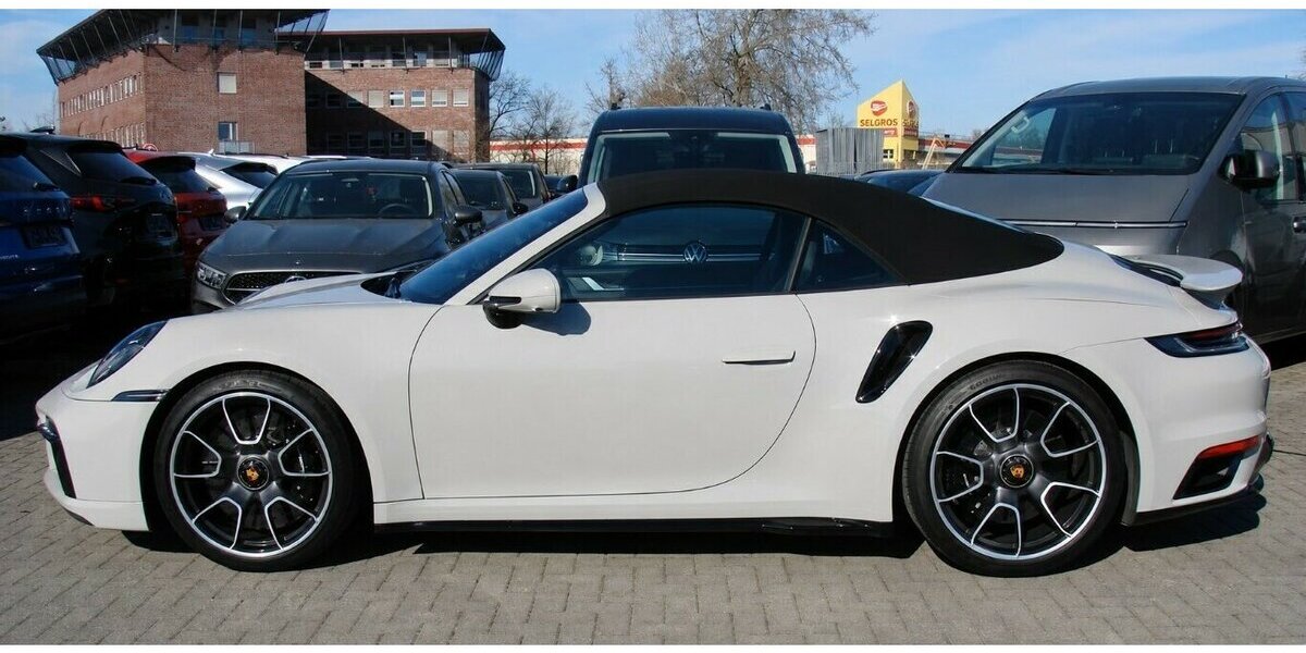 Porsche 992 Turbo S Matrix Burmester Keramik Lift ACC Memo 21.469 km 209.980 &euro; Falkensee 14612