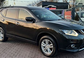 Nissan X-Trail 106.329 km 12.990 &euro; BERLIN 13127