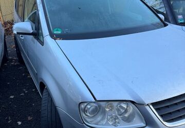 VW Touran 361.481 km 2.200 &euro; Berlin 12279