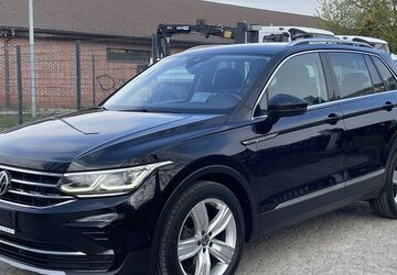 VW Tiguan 176.000 km 21.301 &euro; Berlin 12681