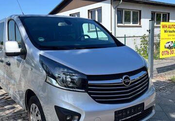 Opel Vivaro 334.324 km 8.950 &euro; berlin 12524