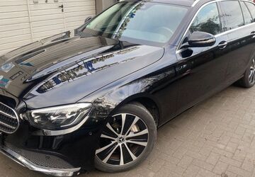 Mercedes-Benz E 300 141.643 km 24.900 &euro; Berlin 12043