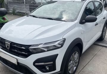 Dacia Sandero 12.000 km 11.900 &euro; Berlin 12359