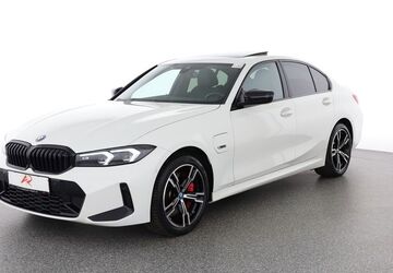 BMW 330 86.973 km 36.880 &euro; Berlin 12103